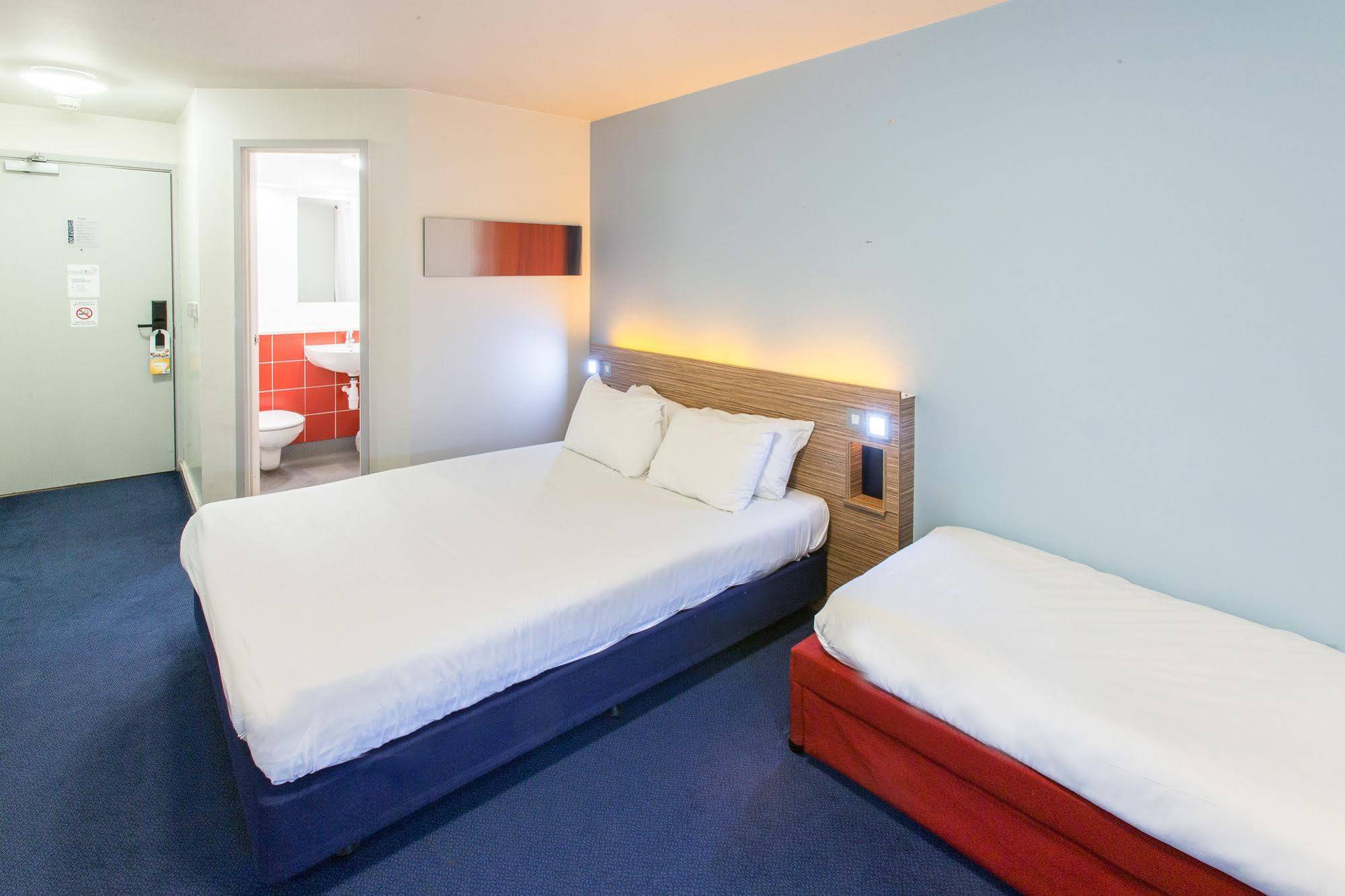 Redwings Lodge Wolverhampton Central Ngoại thất bức ảnh