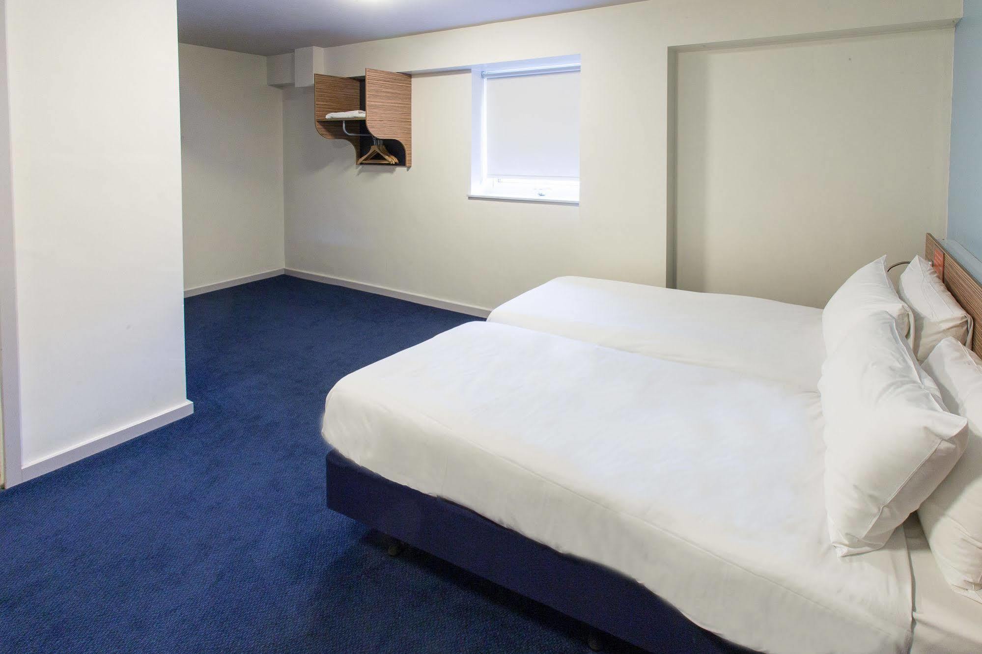 Redwings Lodge Wolverhampton Central Ngoại thất bức ảnh
